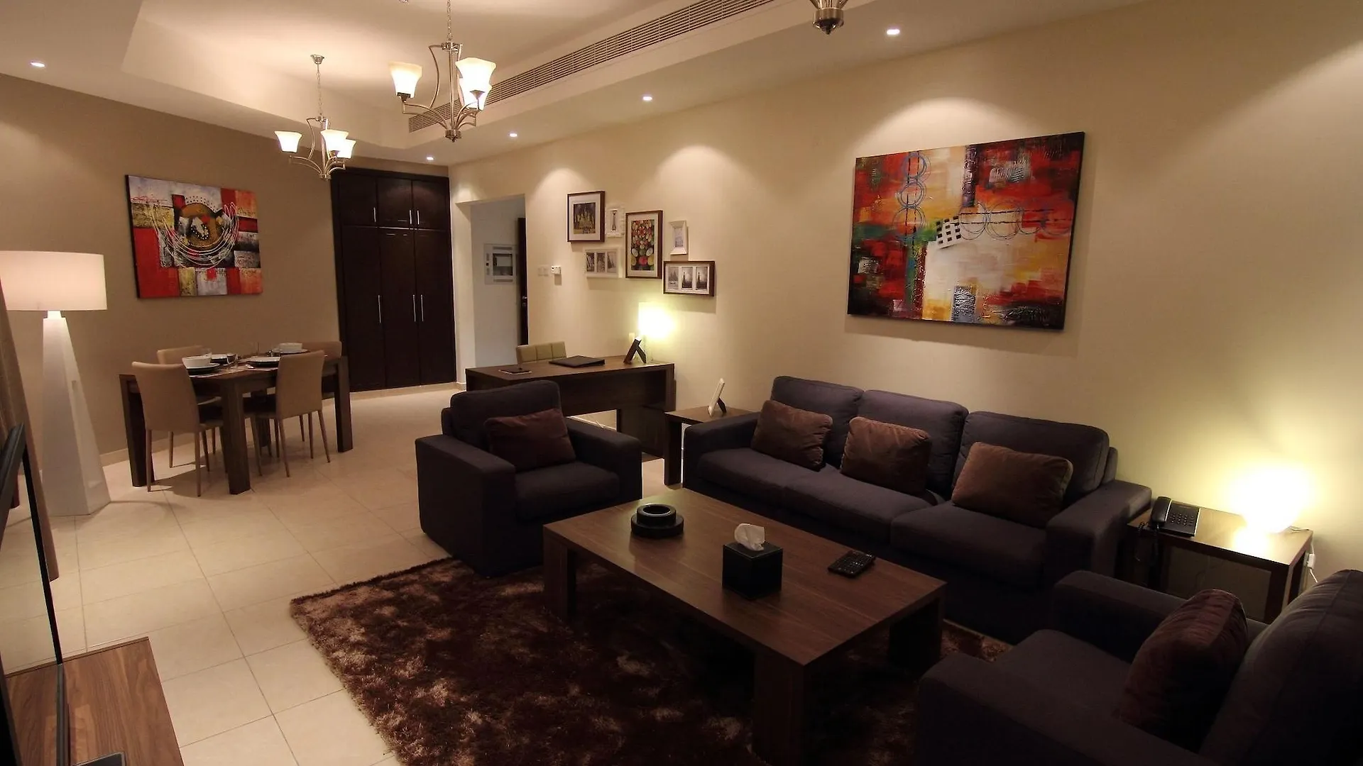מלון דירות דובאי Home To Home Apartments